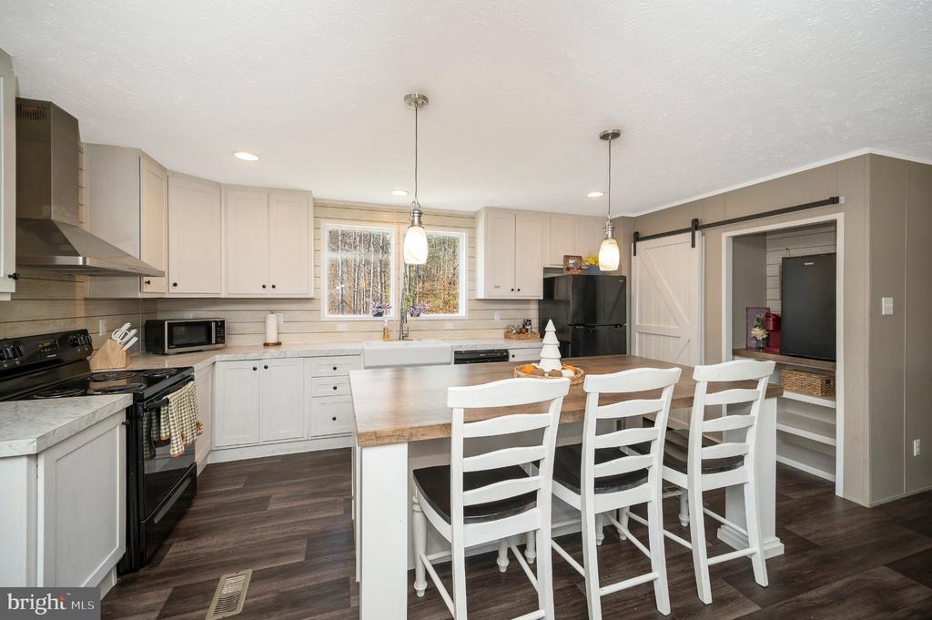 5120 BURR RD, RHOADESVILLE, Virginia 22542, 3 Bedrooms Bedrooms, ,2 BathroomsBathrooms,Residential,5120 BURR RD,VAOR2014344 MLS # VAOR2014344