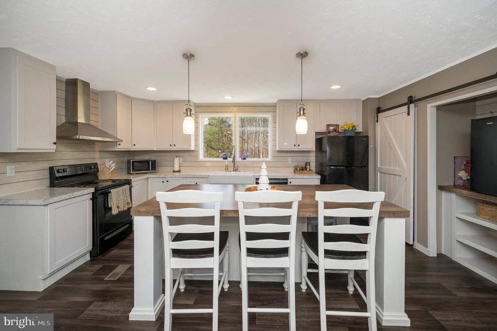 5120 BURR RD, RHOADESVILLE, Virginia 22542, 3 Bedrooms Bedrooms, ,2 BathroomsBathrooms,Residential,5120 BURR RD,VAOR2014344 MLS # VAOR2014344