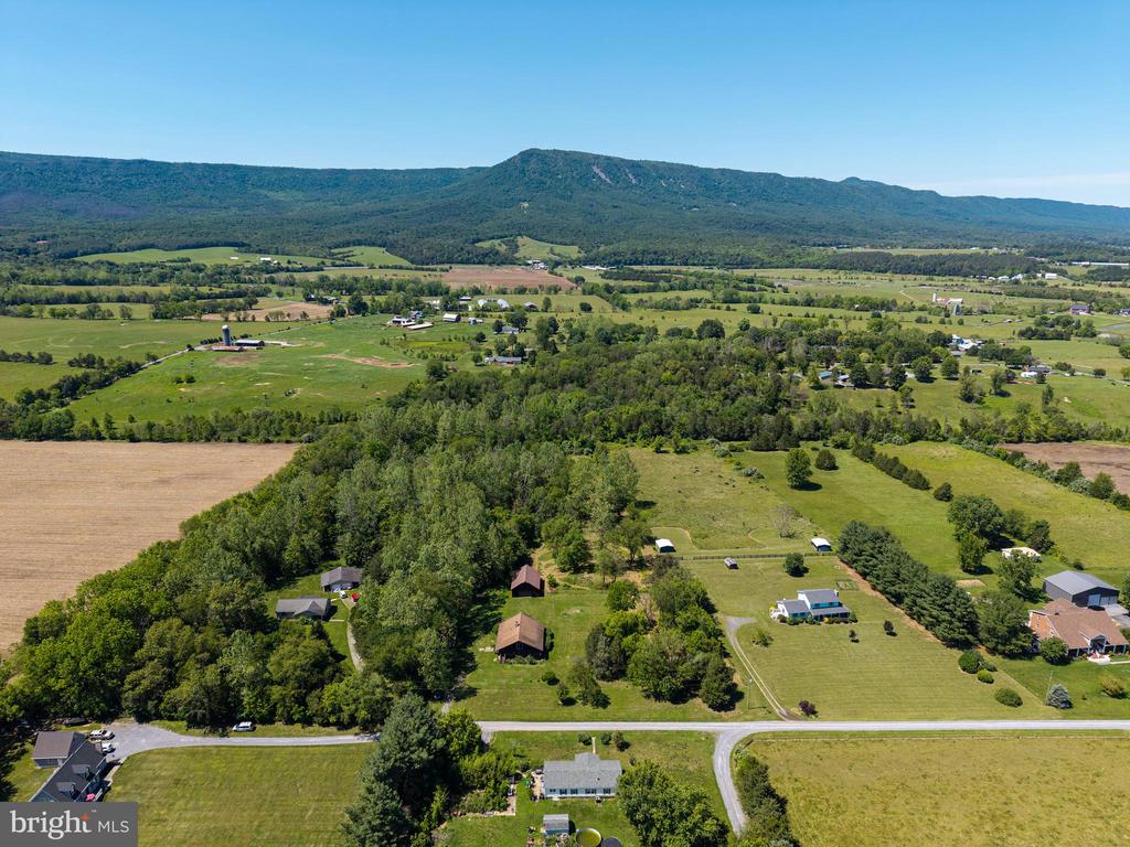 214 MIMOSA LN, LURAY, Virginia 22835, 3 Bedrooms Bedrooms, ,1 BathroomBathrooms,Residential,214 MIMOSA LN,VAPA2006514 MLS # VAPA2006514