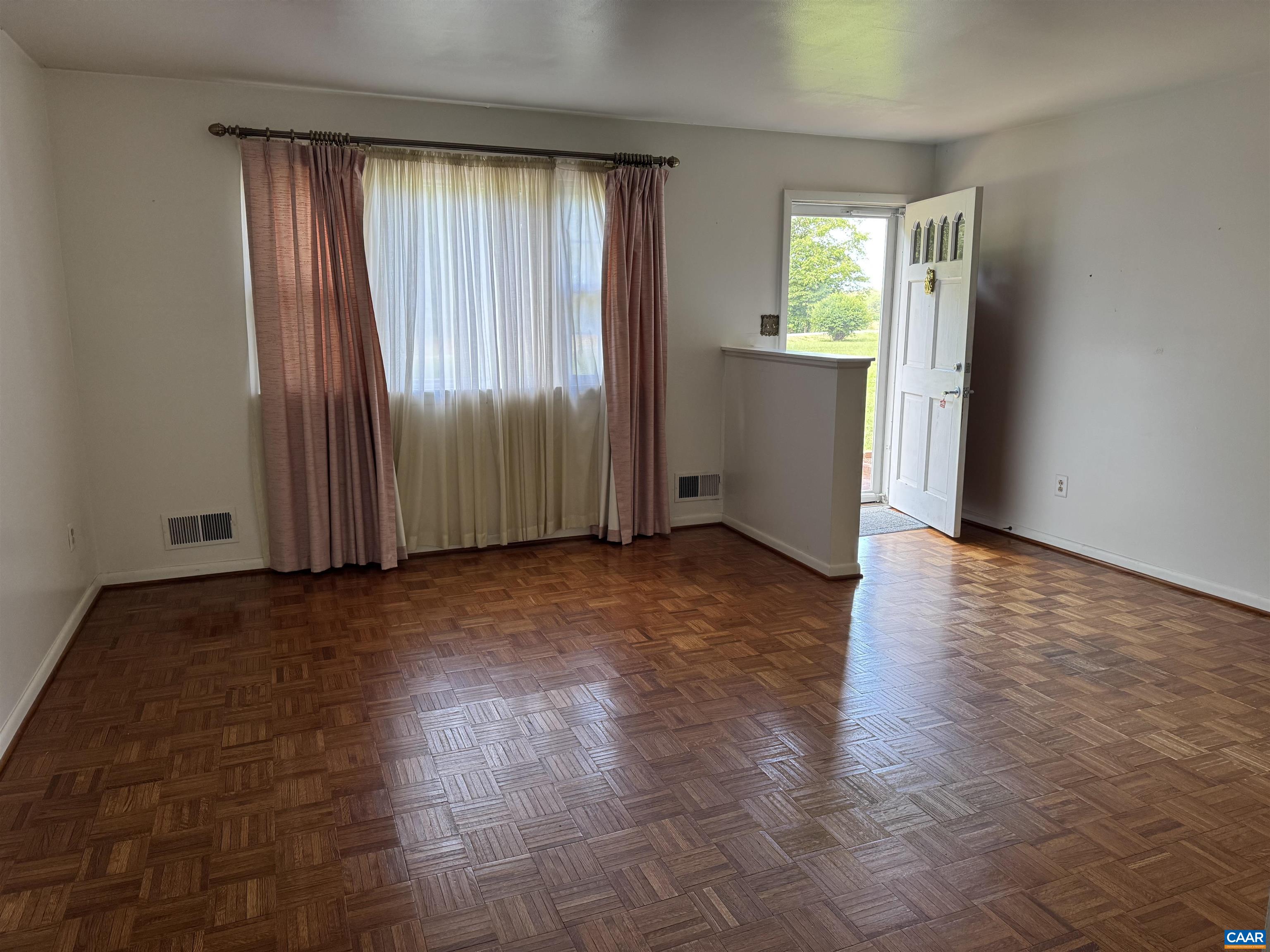 1828 RISING SUN RD, PALMYRA, Virginia 22963, 3 Bedrooms Bedrooms, ,2 BathroomsBathrooms,Residential,1828 RISING SUN RD,677919 MLS # 677919 1828 RISING SUN RD, PALMYRA, Virginia 22963, 3 Bedrooms Bedrooms, ,2 BathroomsBathrooms,Residential,1828 RISING SUN RD,677919 MLS # 677919