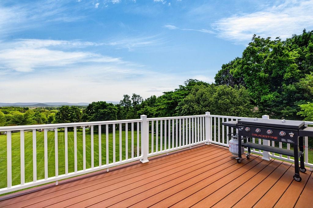 21 CHEYENNE LN, STAUNTON, Virginia 24401, 3 Bedrooms Bedrooms, ,3 BathroomsBathrooms,Residential,21 CHEYENNE LN,677937 MLS # 677937
