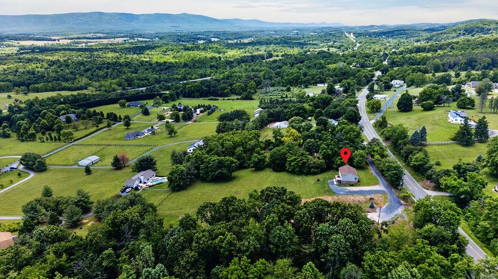 21 CHEYENNE LN, STAUNTON, Virginia 24401, 3 Bedrooms Bedrooms, ,3 BathroomsBathrooms,Residential,21 CHEYENNE LN,677937 MLS # 677937