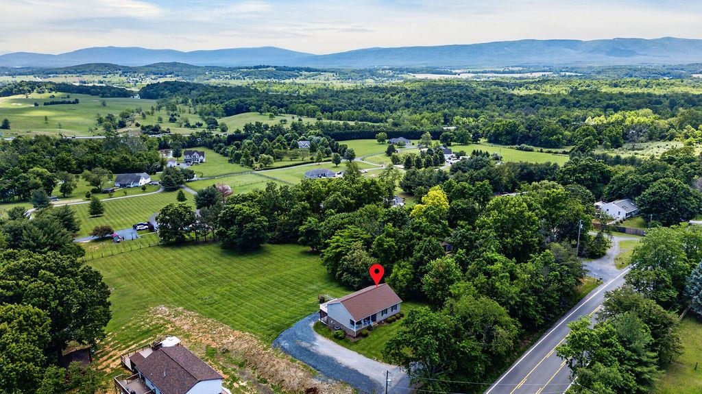 21 CHEYENNE LN, STAUNTON, Virginia 24401, 3 Bedrooms Bedrooms, ,3 BathroomsBathrooms,Residential,21 CHEYENNE LN,677937 MLS # 677937