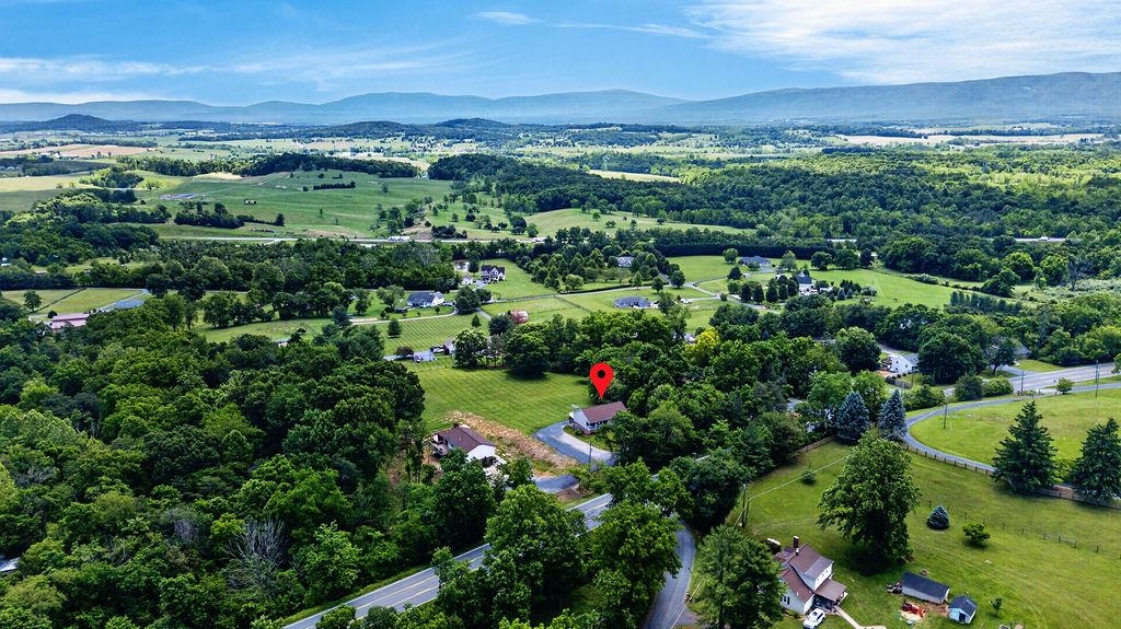 21 CHEYENNE LN, STAUNTON, Virginia 24401, 3 Bedrooms Bedrooms, ,3 BathroomsBathrooms,Residential,21 CHEYENNE LN,677937 MLS # 677937