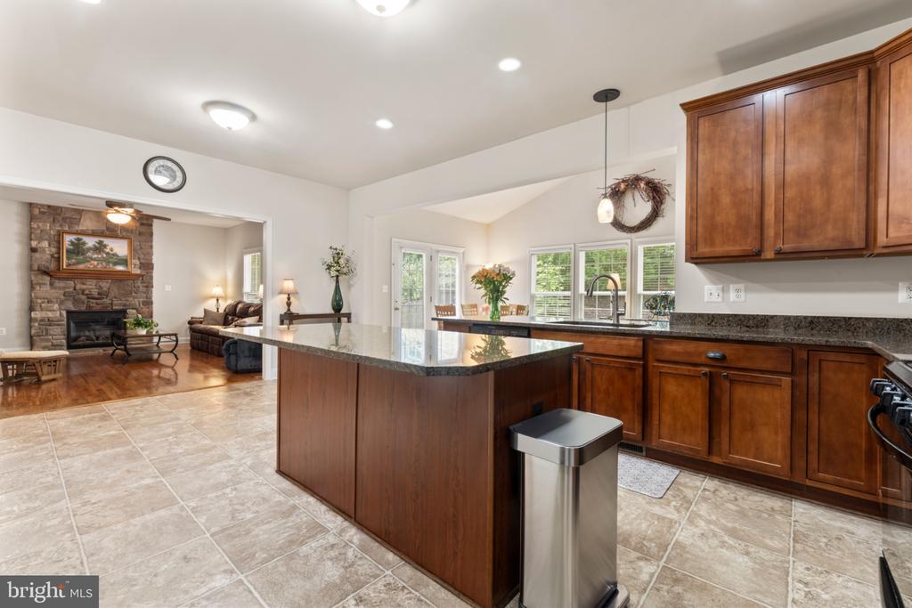 6020 W COPPER MOUNTAIN DR, SPOTSYLVANIA, Virginia 22553, 4 Bedrooms Bedrooms, ,3 BathroomsBathrooms,Residential,6020 W COPPER MOUNTAIN DR,VASP2042302 MLS # VASP2042302