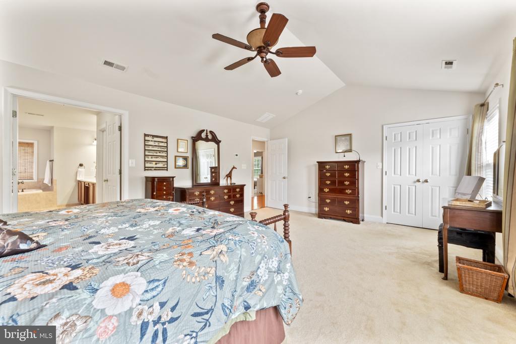 6020 W COPPER MOUNTAIN DR, SPOTSYLVANIA, Virginia 22553, 4 Bedrooms Bedrooms, ,3 BathroomsBathrooms,Residential,6020 W COPPER MOUNTAIN DR,VASP2042302 MLS # VASP2042302