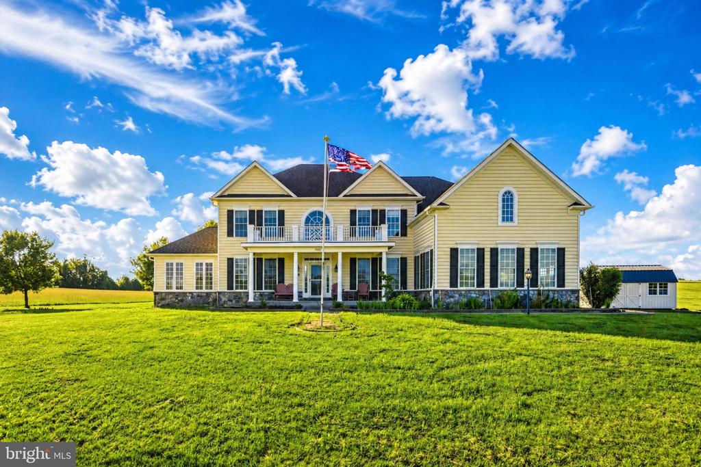 10216 LEES MILL RD, WARRENTON, Virginia 20186, 5 Bedrooms Bedrooms, ,4 BathroomsBathrooms,Residential,10216 LEES MILL RD,VAFQ2022000 MLS # VAFQ2022000