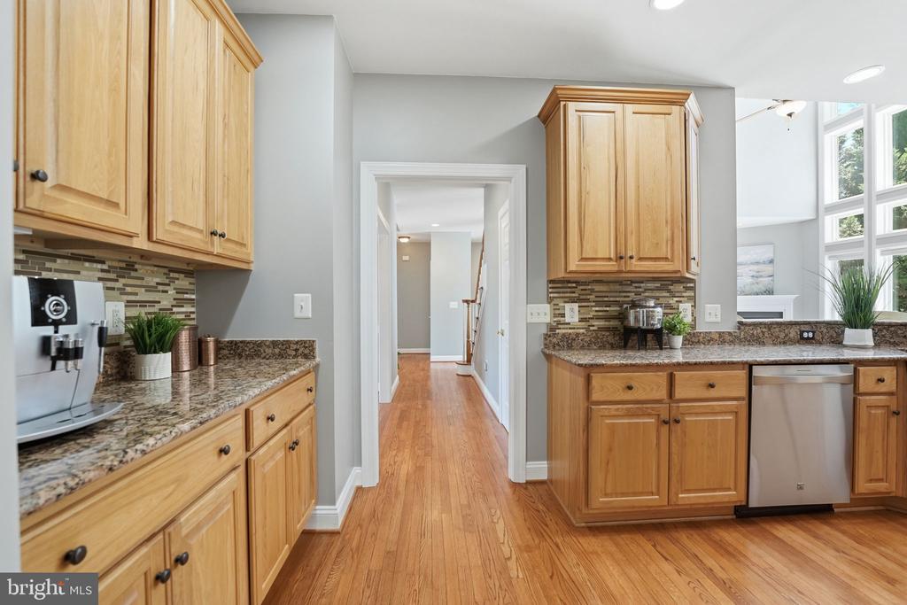 10702 CEDAR CREEK DR, SPOTSYLVANIA, Virginia 22551, 5 Bedrooms Bedrooms, ,5 BathroomsBathrooms,Residential,10702 CEDAR CREEK DR,VASP2042554 MLS # VASP2042554