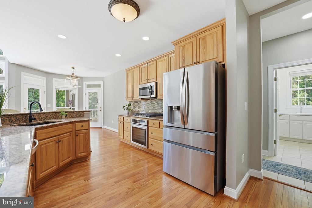 10702 CEDAR CREEK DR, SPOTSYLVANIA, Virginia 22551, 5 Bedrooms Bedrooms, ,5 BathroomsBathrooms,Residential,10702 CEDAR CREEK DR,VASP2042554 MLS # VASP2042554