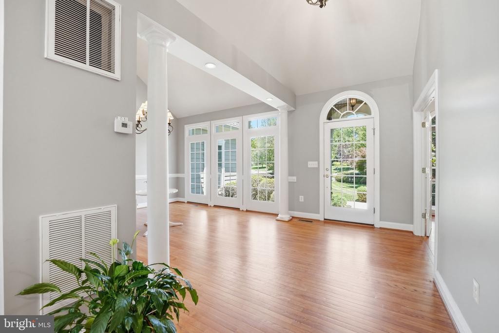 10702 CEDAR CREEK DR, SPOTSYLVANIA, Virginia 22551, 5 Bedrooms Bedrooms, ,5 BathroomsBathrooms,Residential,10702 CEDAR CREEK DR,VASP2042554 MLS # VASP2042554