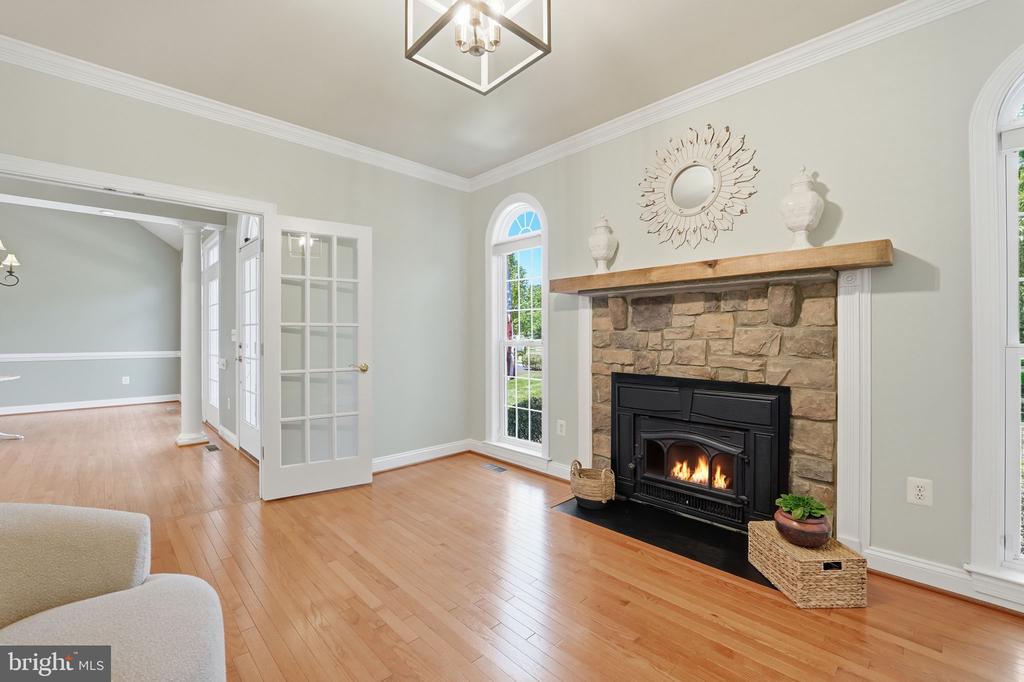 10702 CEDAR CREEK DR, SPOTSYLVANIA, Virginia 22551, 5 Bedrooms Bedrooms, ,5 BathroomsBathrooms,Residential,10702 CEDAR CREEK DR,VASP2042554 MLS # VASP2042554
