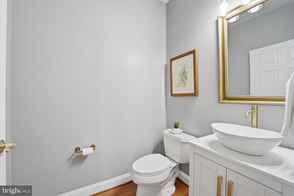 10702 CEDAR CREEK DR, SPOTSYLVANIA, Virginia 22551, 5 Bedrooms Bedrooms, ,5 BathroomsBathrooms,Residential,10702 CEDAR CREEK DR,VASP2042554 MLS # VASP2042554