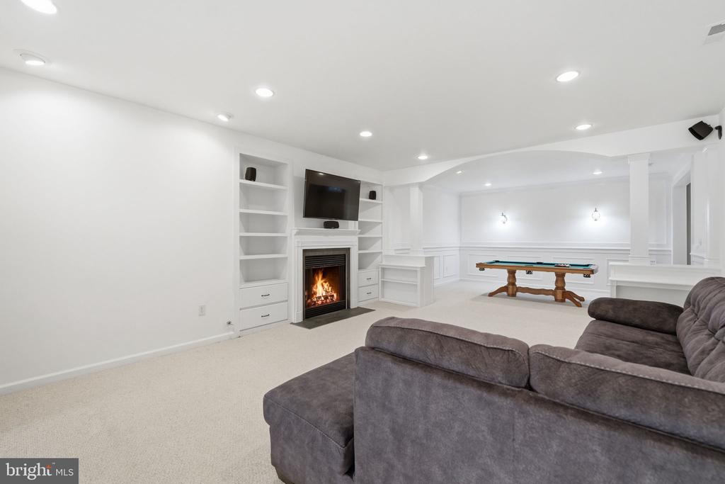 10702 CEDAR CREEK DR, SPOTSYLVANIA, Virginia 22551, 5 Bedrooms Bedrooms, ,5 BathroomsBathrooms,Residential,10702 CEDAR CREEK DR,VASP2042554 MLS # VASP2042554