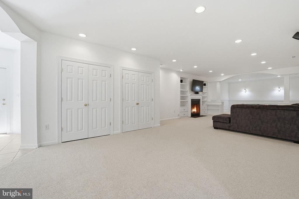 10702 CEDAR CREEK DR, SPOTSYLVANIA, Virginia 22551, 5 Bedrooms Bedrooms, ,5 BathroomsBathrooms,Residential,10702 CEDAR CREEK DR,VASP2042554 MLS # VASP2042554