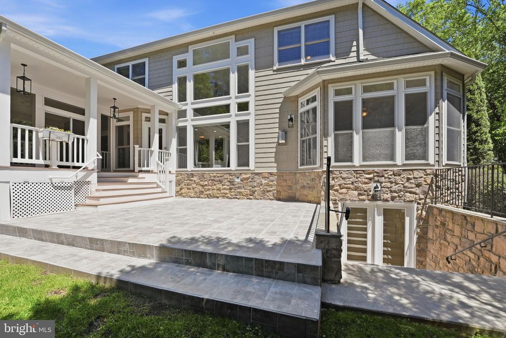 10702 CEDAR CREEK DR, SPOTSYLVANIA, Virginia 22551, 5 Bedrooms Bedrooms, ,5 BathroomsBathrooms,Residential,10702 CEDAR CREEK DR,VASP2042554 MLS # VASP2042554