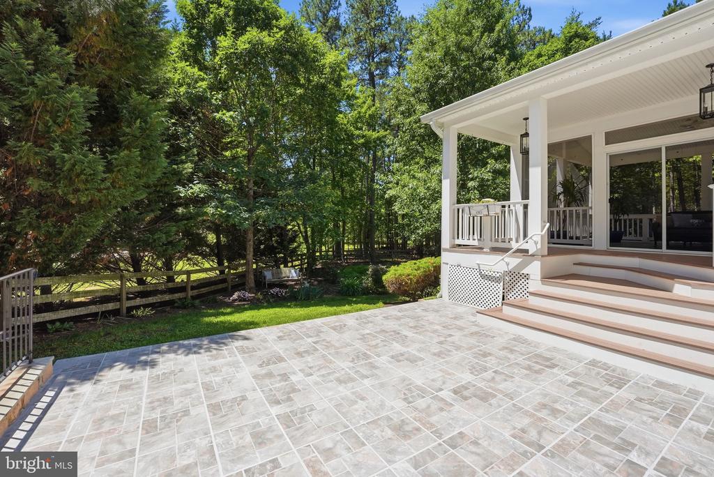 10702 CEDAR CREEK DR, SPOTSYLVANIA, Virginia 22551, 5 Bedrooms Bedrooms, ,5 BathroomsBathrooms,Residential,10702 CEDAR CREEK DR,VASP2042554 MLS # VASP2042554