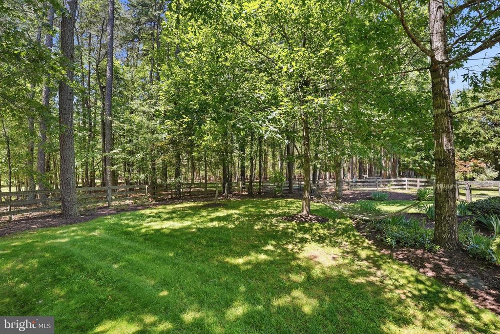 10702 CEDAR CREEK DR, SPOTSYLVANIA, Virginia 22551, 5 Bedrooms Bedrooms, ,5 BathroomsBathrooms,Residential,10702 CEDAR CREEK DR,VASP2042554 MLS # VASP2042554