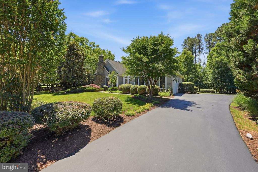 10702 CEDAR CREEK DR, SPOTSYLVANIA, Virginia 22551, 5 Bedrooms Bedrooms, ,5 BathroomsBathrooms,Residential,10702 CEDAR CREEK DR,VASP2042554 MLS # VASP2042554