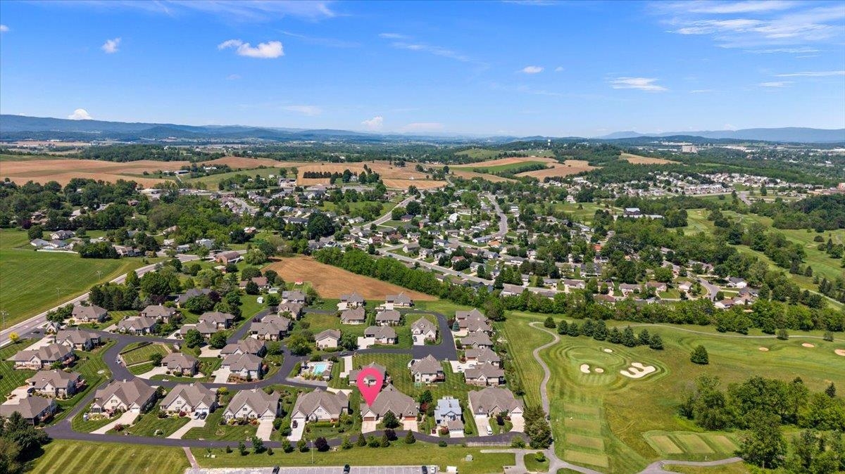 1720 SHERRY LN, HARRISONBURG, Virginia 22801, 3 Bedrooms Bedrooms, ,4 BathroomsBathrooms,Residential,1720 Sherry Ln.,1720 SHERRY LN,677541 MLS # 677541