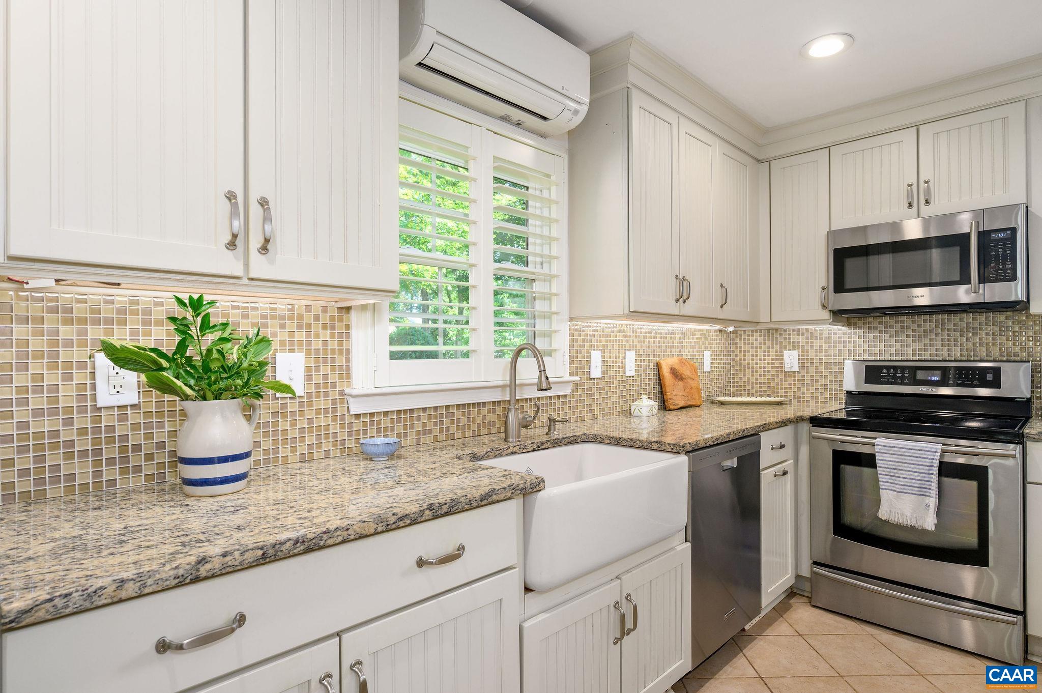 325 KENT RD, CHARLOTTESVILLE, Virginia 22903, 4 Bedrooms Bedrooms, ,5 BathroomsBathrooms,Residential,325 KENT RD,677829 MLS # 677829
