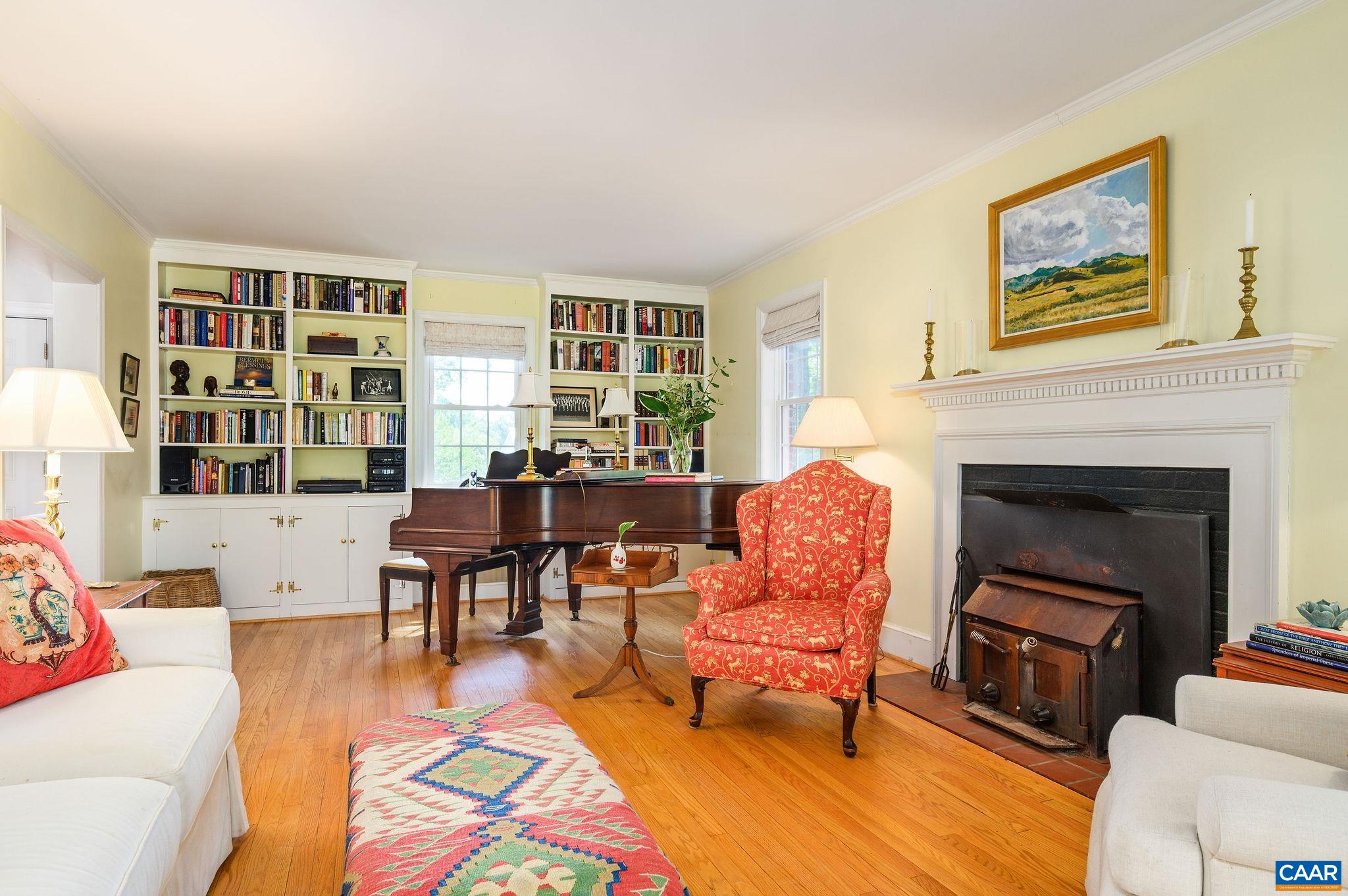 325 KENT RD, CHARLOTTESVILLE, Virginia 22903, 4 Bedrooms Bedrooms, ,5 BathroomsBathrooms,Residential,325 KENT RD,677829 MLS # 677829