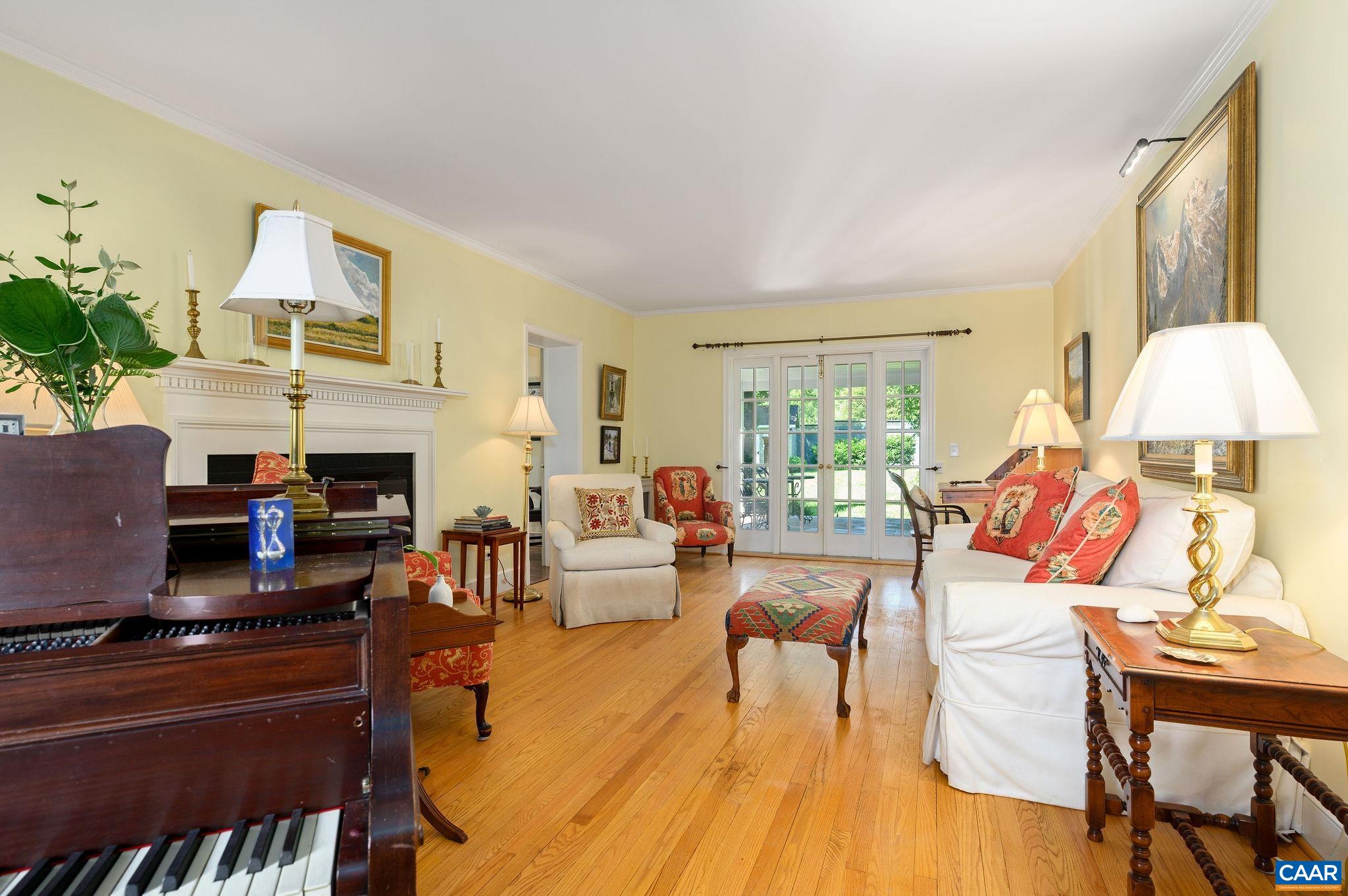 325 KENT RD, CHARLOTTESVILLE, Virginia 22903, 4 Bedrooms Bedrooms, ,5 BathroomsBathrooms,Residential,325 KENT RD,677829 MLS # 677829