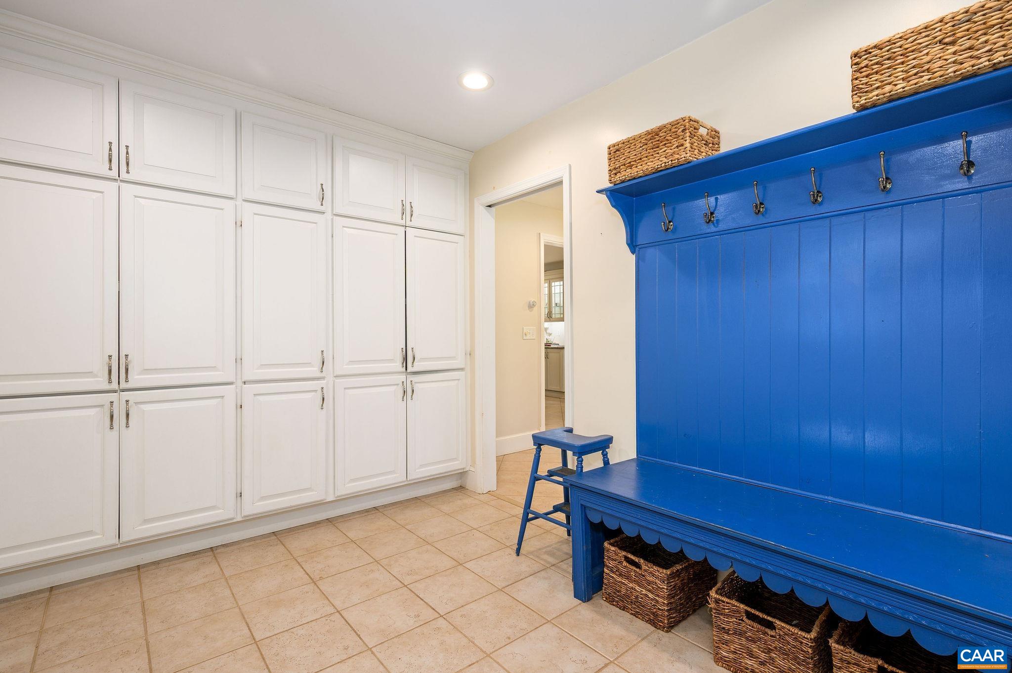 325 KENT RD, CHARLOTTESVILLE, Virginia 22903, 4 Bedrooms Bedrooms, ,5 BathroomsBathrooms,Residential,325 KENT RD,677829 MLS # 677829