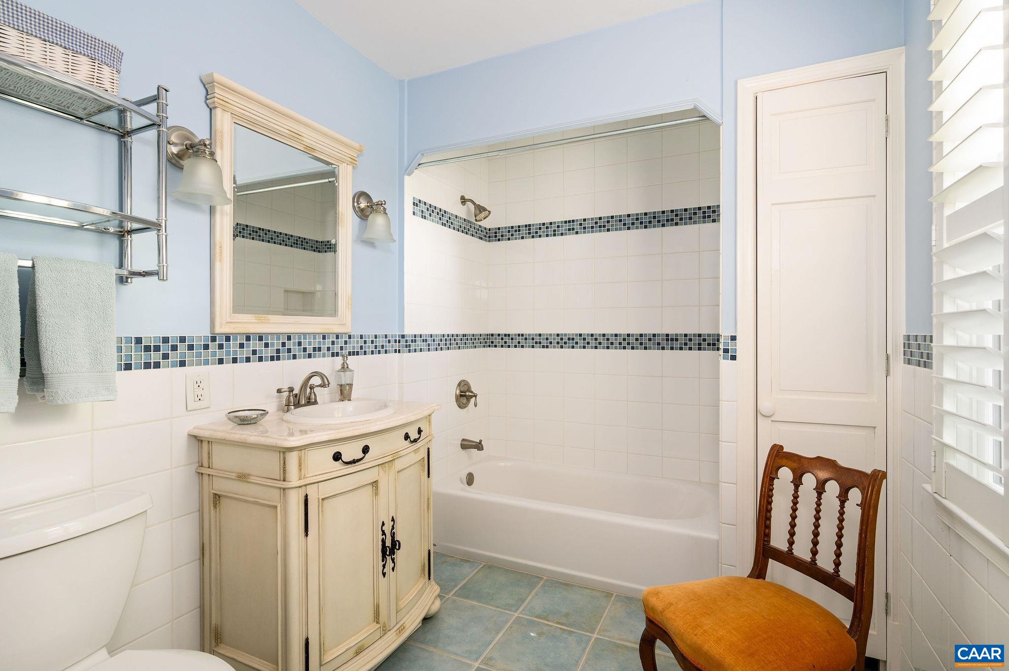 325 KENT RD, CHARLOTTESVILLE, Virginia 22903, 4 Bedrooms Bedrooms, ,5 BathroomsBathrooms,Residential,325 KENT RD,677829 MLS # 677829