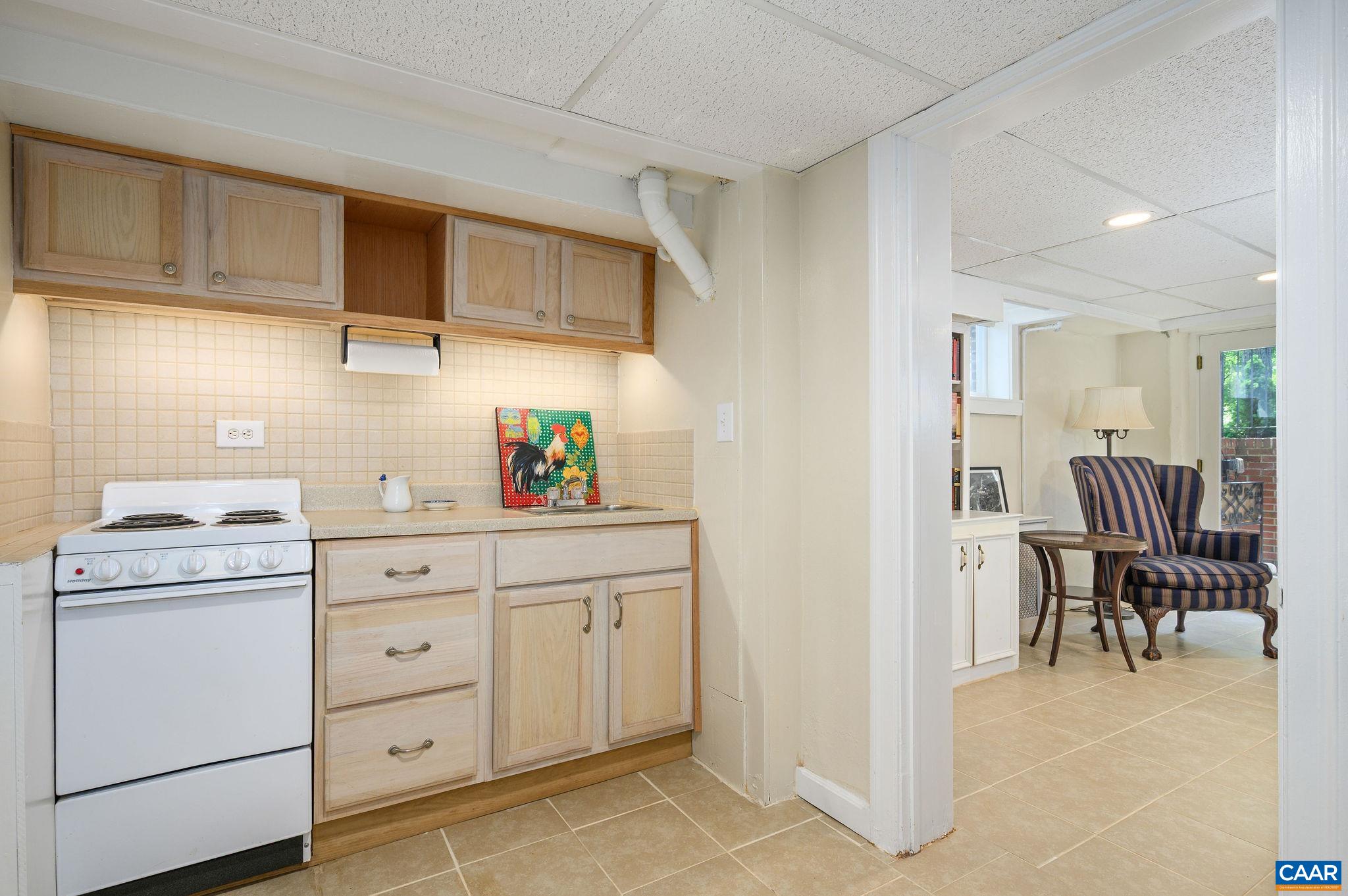 325 KENT RD, CHARLOTTESVILLE, Virginia 22903, 4 Bedrooms Bedrooms, ,5 BathroomsBathrooms,Residential,325 KENT RD,677829 MLS # 677829
