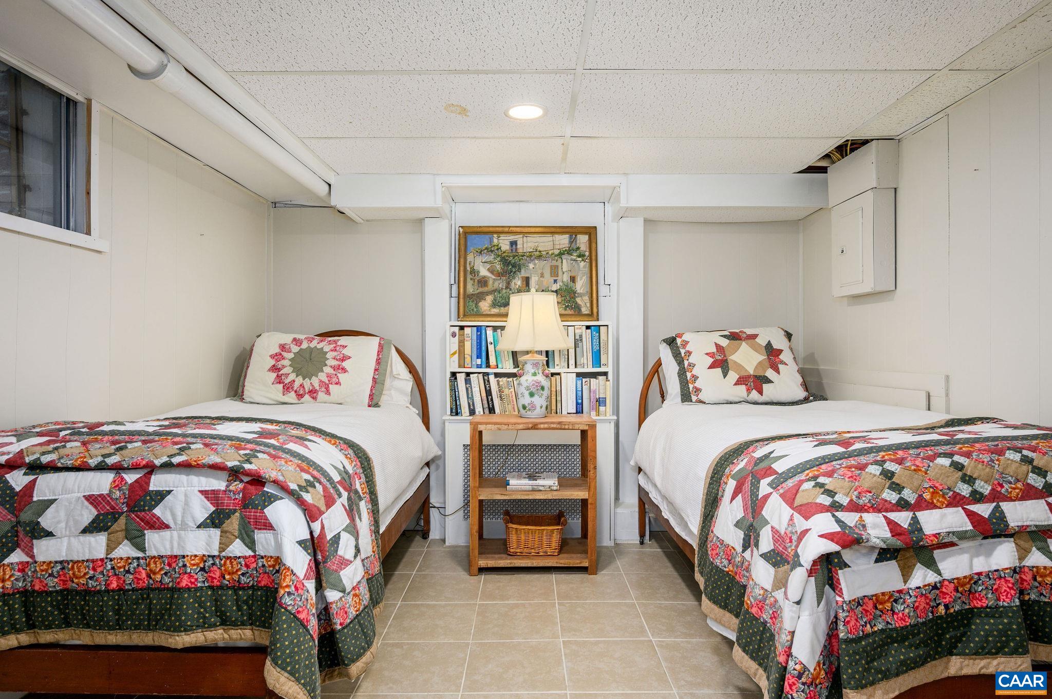 325 KENT RD, CHARLOTTESVILLE, Virginia 22903, 4 Bedrooms Bedrooms, ,5 BathroomsBathrooms,Residential,325 KENT RD,677829 MLS # 677829
