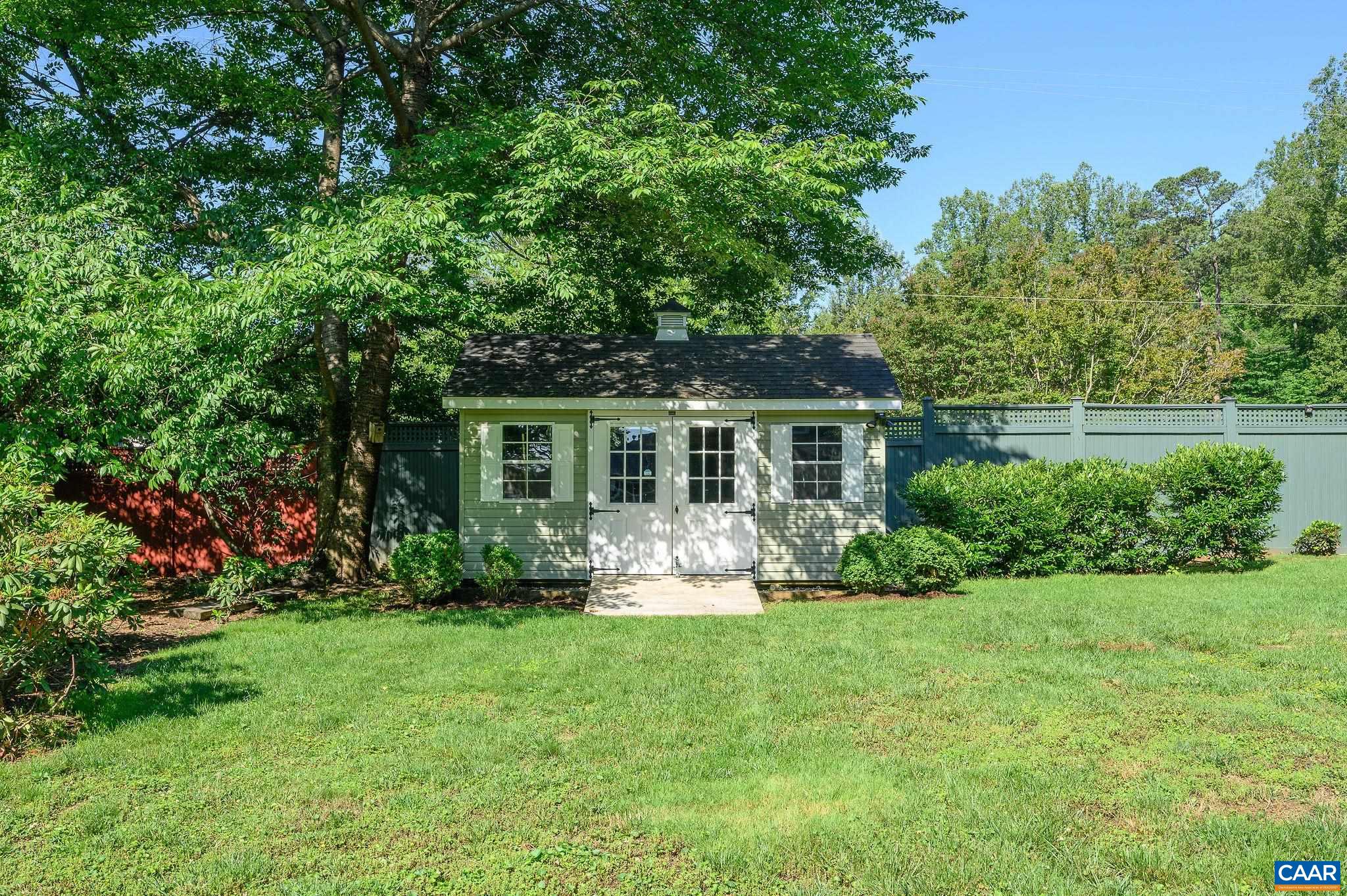 325 KENT RD, CHARLOTTESVILLE, Virginia 22903, 4 Bedrooms Bedrooms, ,5 BathroomsBathrooms,Residential,325 KENT RD,677829 MLS # 677829