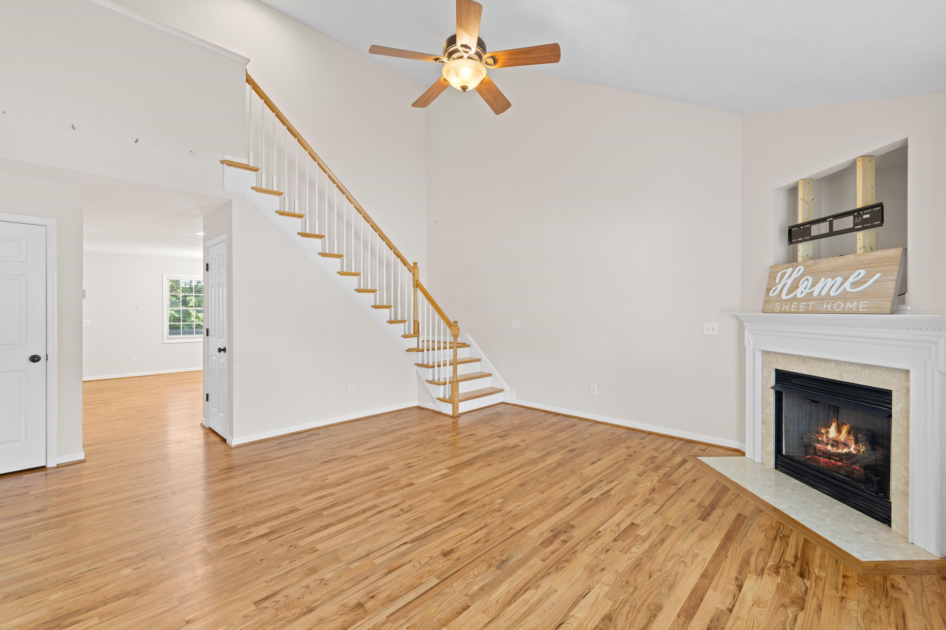 122 COLLINSWOOD DR, STAUNTON, Virginia 24401, 3 Bedrooms Bedrooms, ,2 BathroomsBathrooms,Residential,122 COLLINSWOOD DR,677949 MLS # 677949