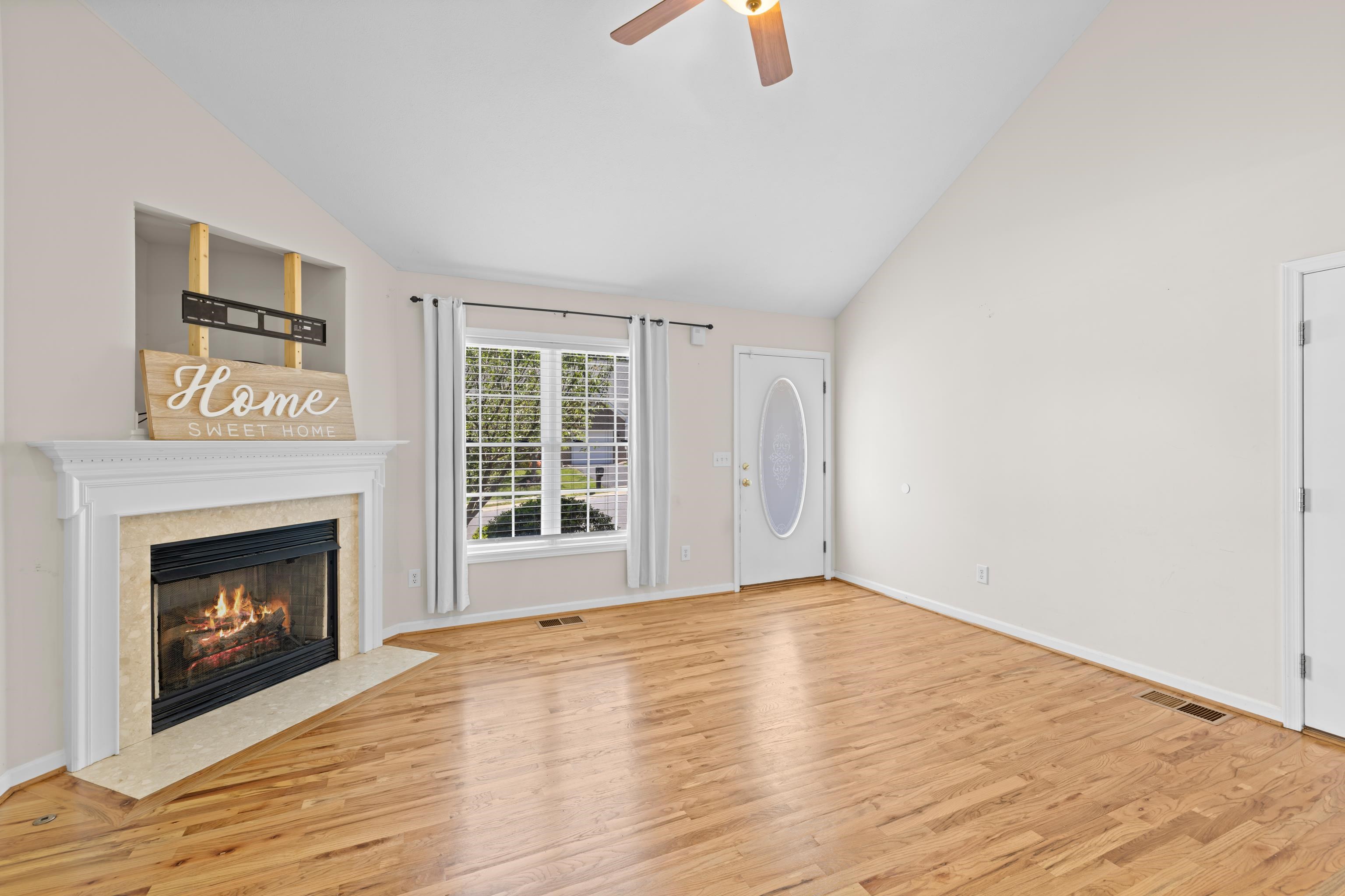 122 COLLINSWOOD DR, STAUNTON, Virginia 24401, 3 Bedrooms Bedrooms, ,2 BathroomsBathrooms,Residential,122 COLLINSWOOD DR,677949 MLS # 677949