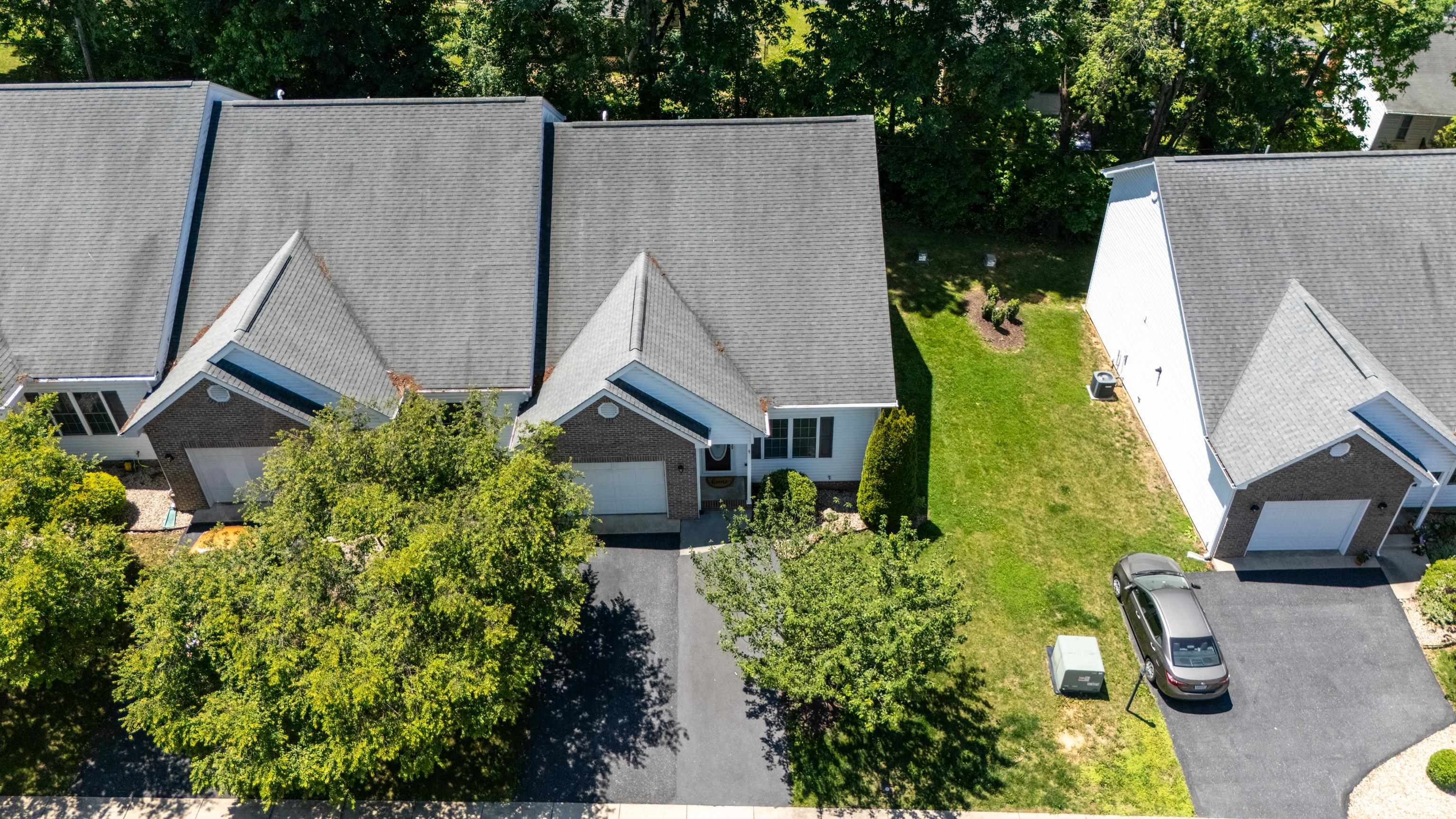 122 COLLINSWOOD DR, STAUNTON, Virginia 24401, 3 Bedrooms Bedrooms, ,2 BathroomsBathrooms,Residential,122 COLLINSWOOD DR,677949 MLS # 677949