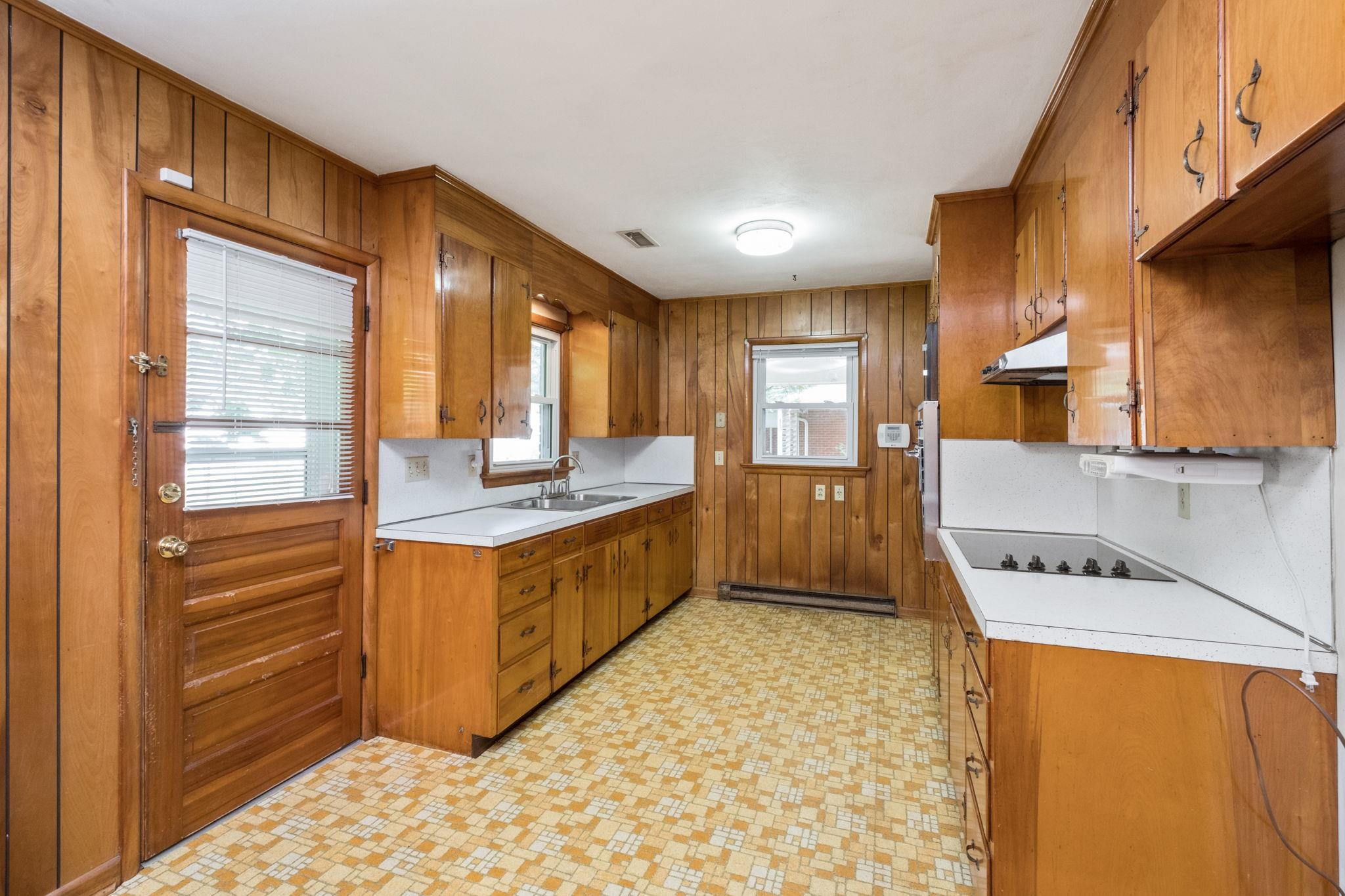 219 N DOGWOOD DR, HARRISONBURG, Virginia 22802, 3 Bedrooms Bedrooms, ,1 BathroomBathrooms,Residential,219 N DOGWOOD DR,677955 MLS # 677955