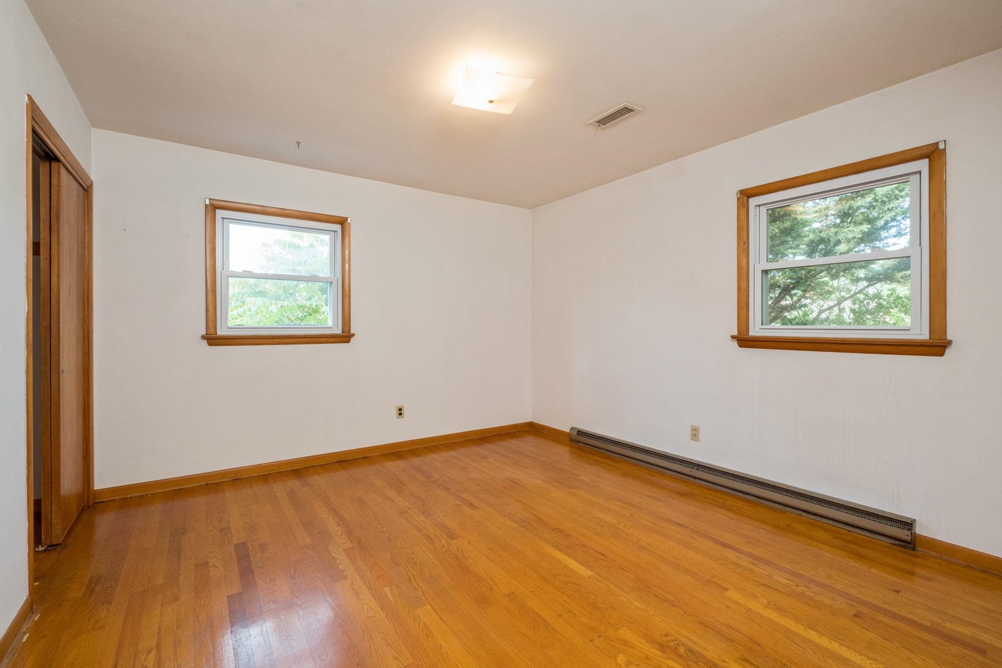 219 N DOGWOOD DR, HARRISONBURG, Virginia 22802, 3 Bedrooms Bedrooms, ,1 BathroomBathrooms,Residential,219 N DOGWOOD DR,677955 MLS # 677955