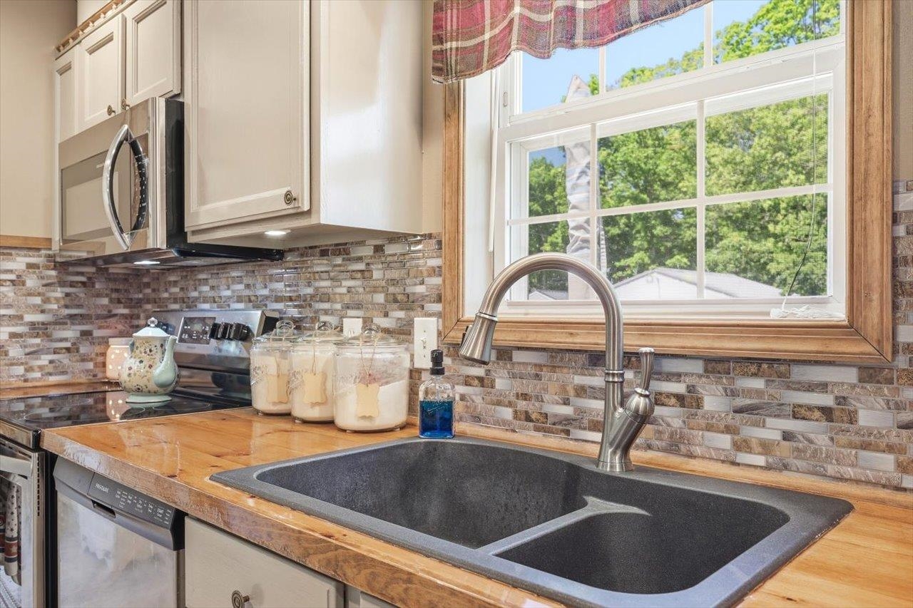 925 MT TORREY RD, LYNDHURST, Virginia 22952, 3 Bedrooms Bedrooms, ,2 BathroomsBathrooms,Residential,925 MT TORREY RD,677958 MLS # 677958