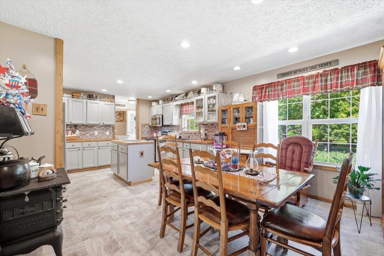 925 MT TORREY RD, LYNDHURST, Virginia 22952, 3 Bedrooms Bedrooms, ,2 BathroomsBathrooms,Residential,925 MT TORREY RD,677958 MLS # 677958