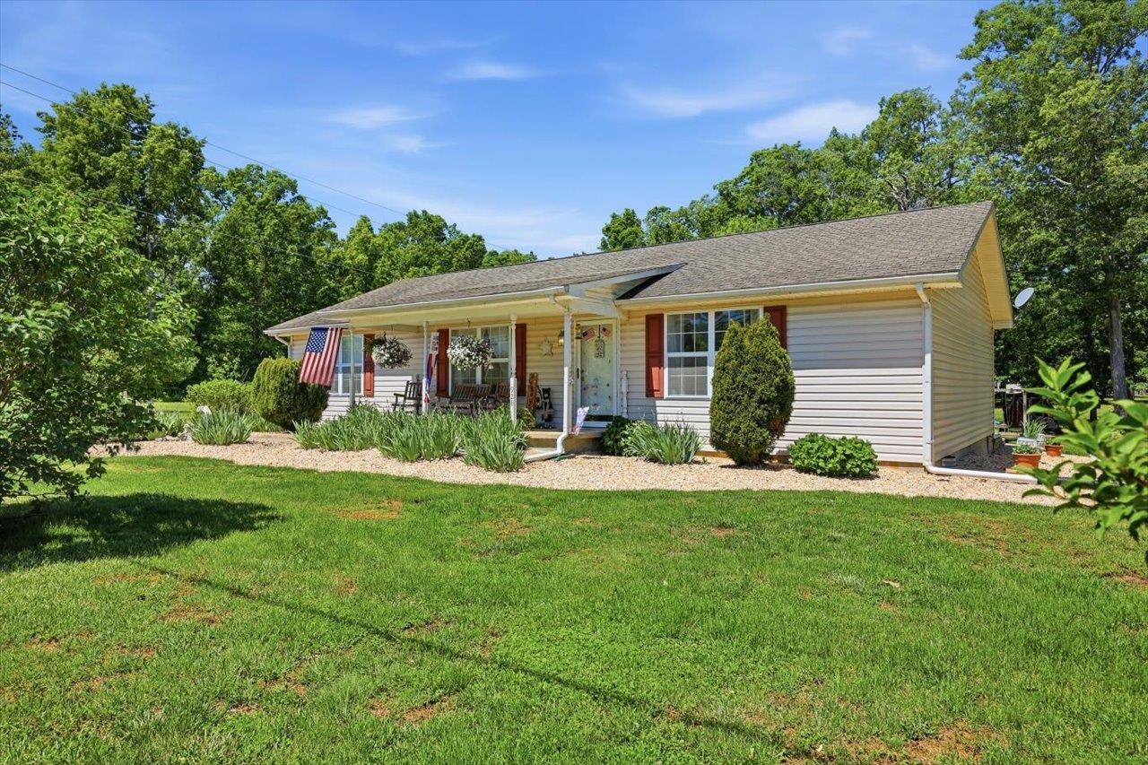 925 MT TORREY RD, LYNDHURST, Virginia 22952, 3 Bedrooms Bedrooms, ,2 BathroomsBathrooms,Residential,925 MT TORREY RD,677958 MLS # 677958