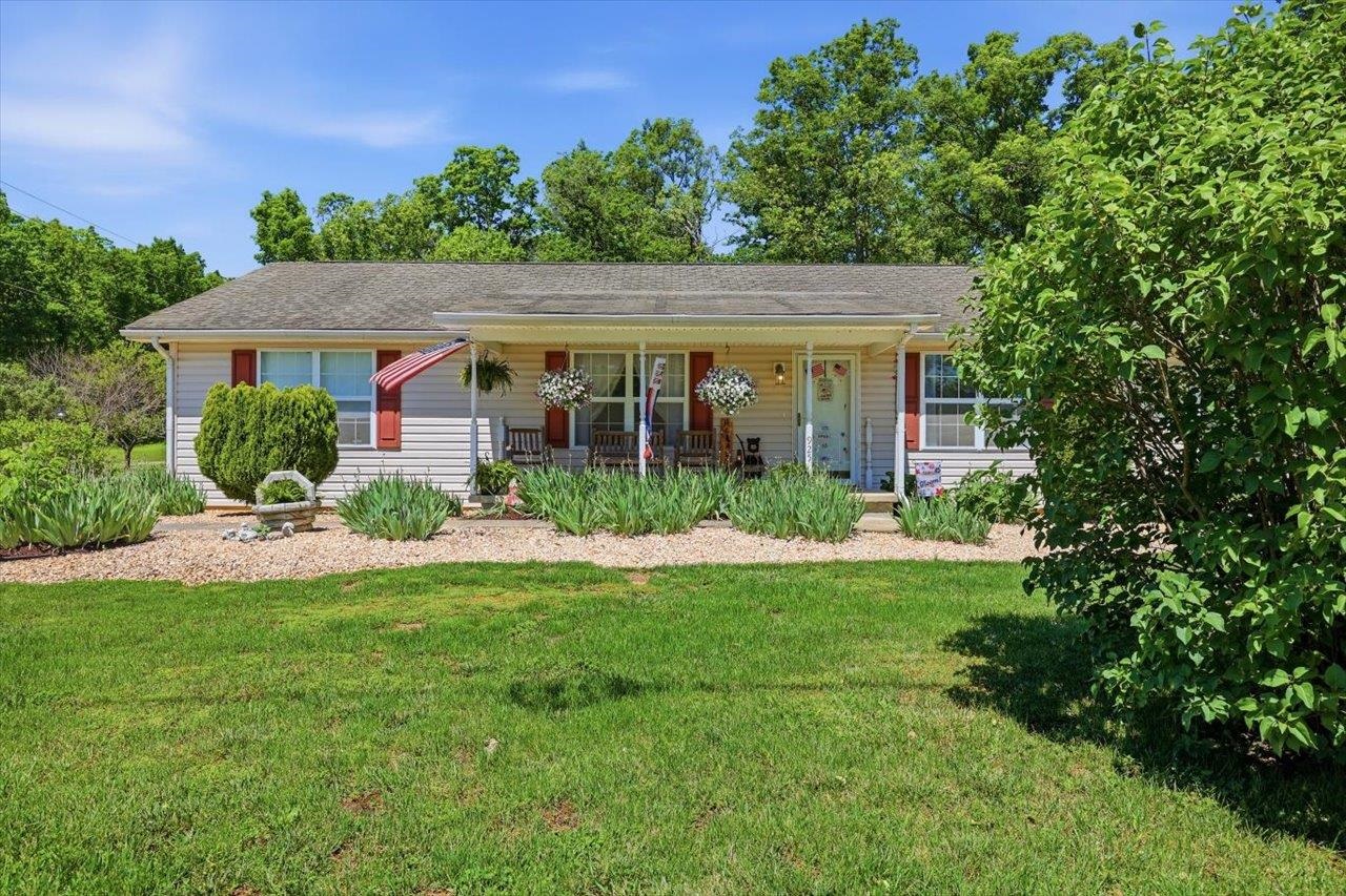 925 MT TORREY RD, LYNDHURST, Virginia 22952, 3 Bedrooms Bedrooms, ,2 BathroomsBathrooms,Residential,925 MT TORREY RD,677958 MLS # 677958