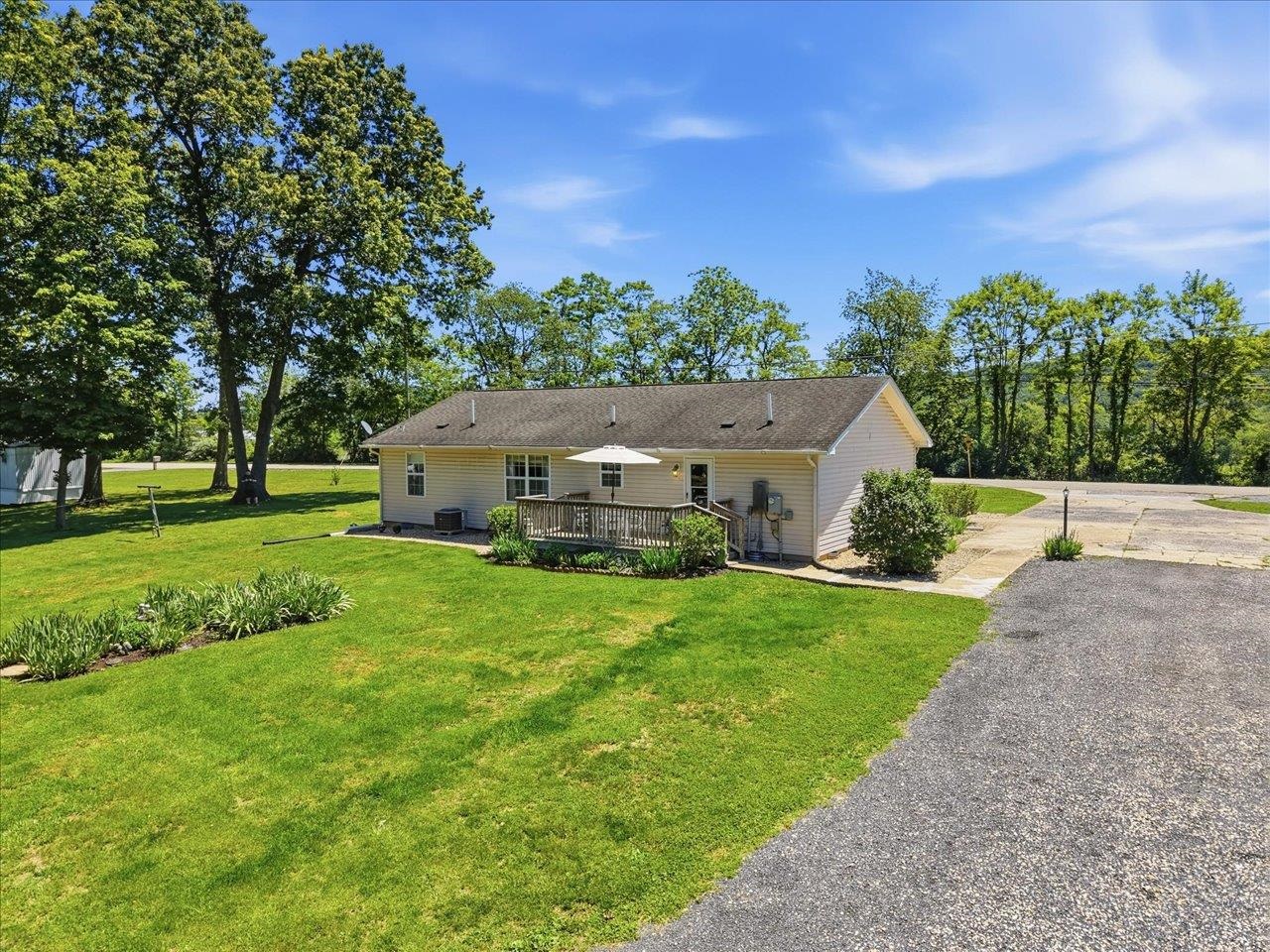 925 MT TORREY RD, LYNDHURST, Virginia 22952, 3 Bedrooms Bedrooms, ,2 BathroomsBathrooms,Residential,925 MT TORREY RD,677958 MLS # 677958