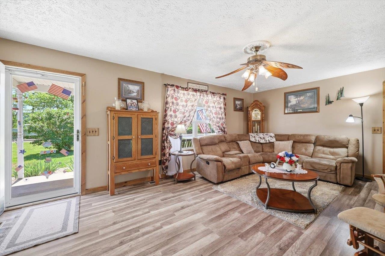 925 MT TORREY RD, LYNDHURST, Virginia 22952, 3 Bedrooms Bedrooms, ,2 BathroomsBathrooms,Residential,925 MT TORREY RD,677958 MLS # 677958
