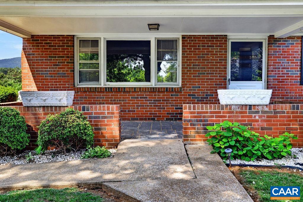 1877 AFTON MOUNTAIN RD, AFTON, Virginia 22920, 3 Bedrooms Bedrooms, ,1 BathroomBathrooms,Residential,1877 AFTON MOUNTAIN RD,677969 MLS # 677969