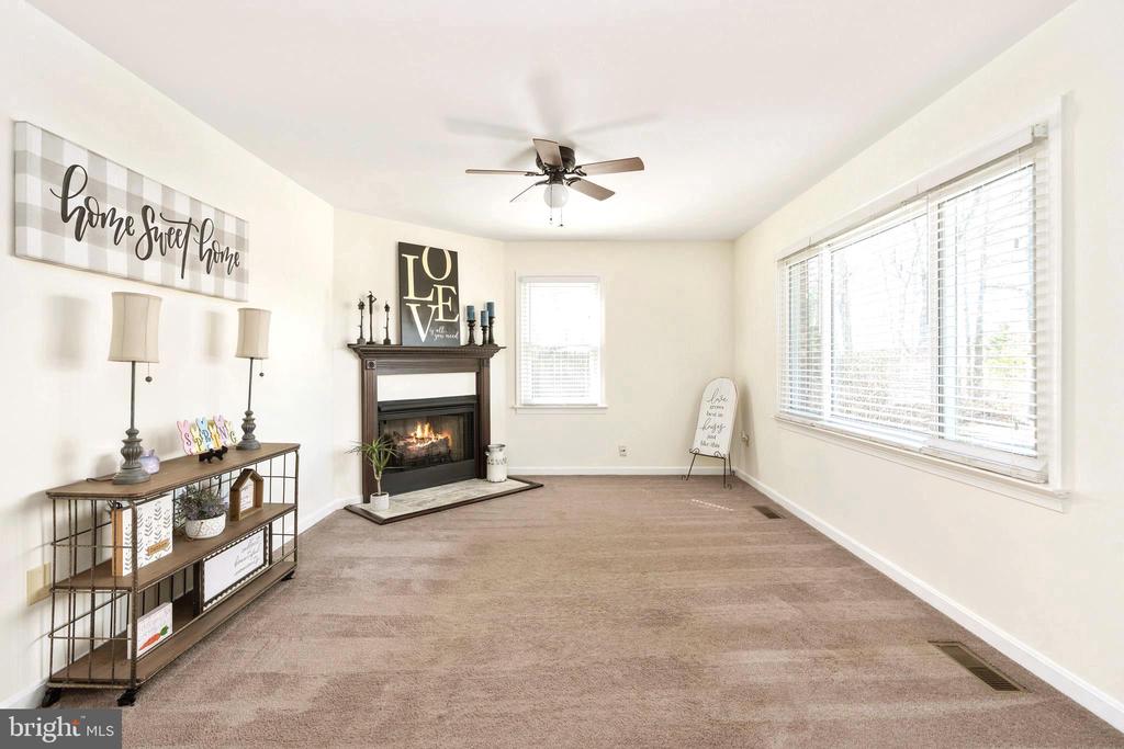 5527 SMITH STATION RD, FREDERICKSBURG, Virginia 22407, 2 Bedrooms Bedrooms, ,2 BathroomsBathrooms,Residential,5527 SMITH STATION RD,VASP2039944 MLS # VASP2039944