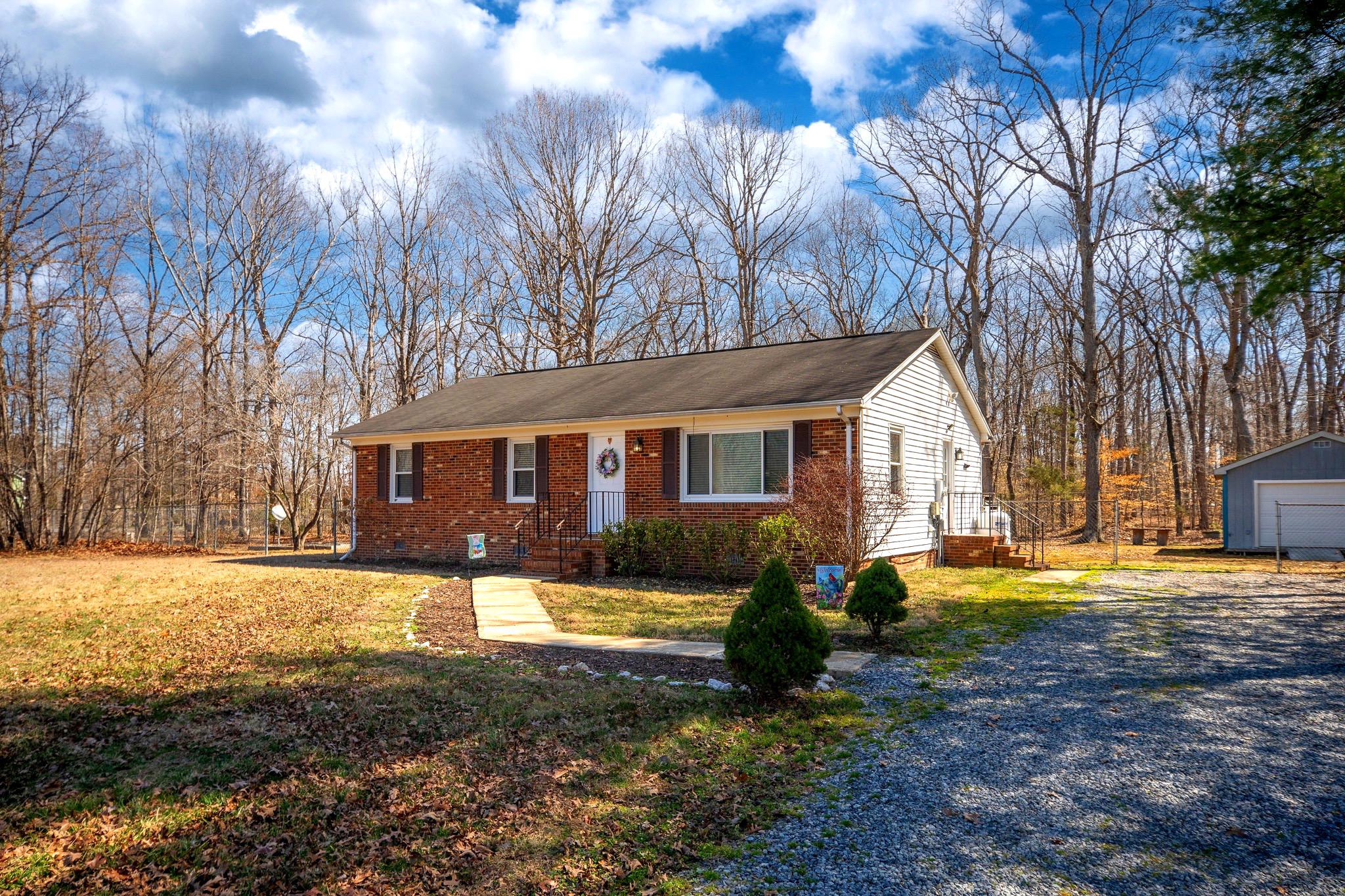 5527 SMITH STATION RD, FREDERICKSBURG, Virginia 22407, 2 Bedrooms Bedrooms, ,2 BathroomsBathrooms,Residential,5527 SMITH STATION RD,VASP2039944 MLS # VASP2039944