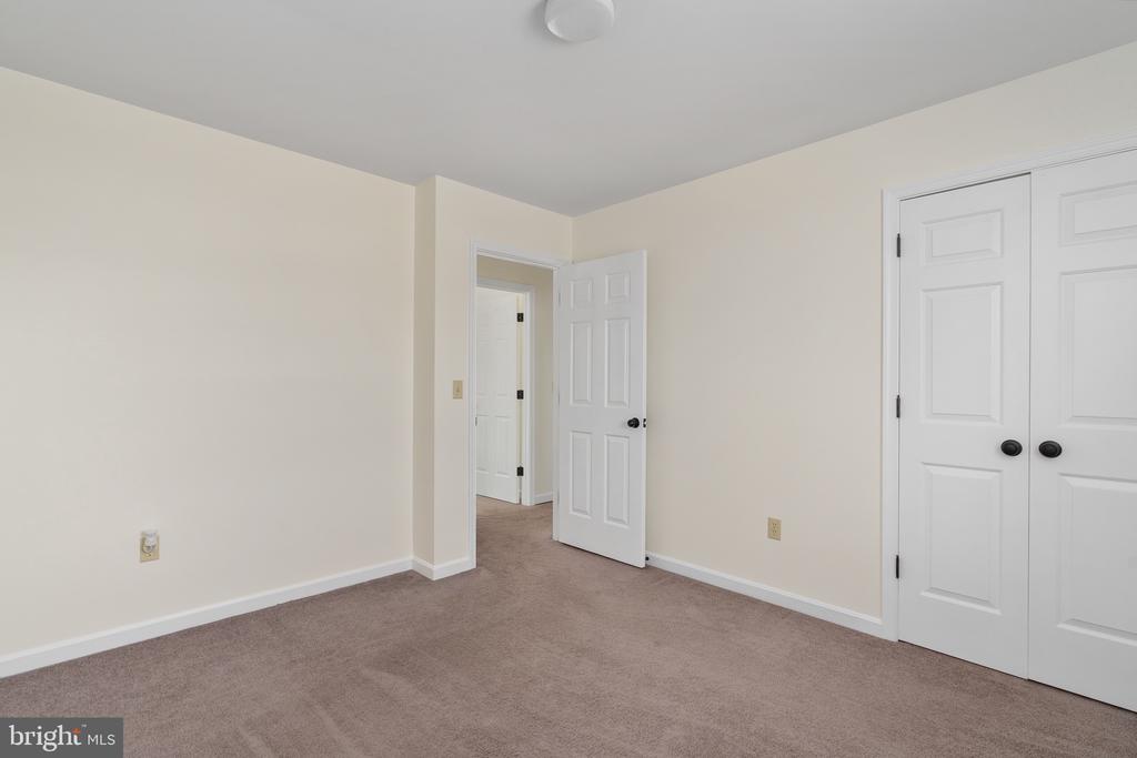 5527 SMITH STATION RD, FREDERICKSBURG, Virginia 22407, 2 Bedrooms Bedrooms, ,2 BathroomsBathrooms,Residential,5527 SMITH STATION RD,VASP2039944 MLS # VASP2039944