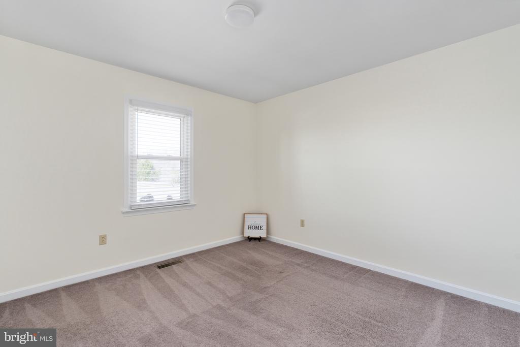 5527 SMITH STATION RD, FREDERICKSBURG, Virginia 22407, 2 Bedrooms Bedrooms, ,2 BathroomsBathrooms,Residential,5527 SMITH STATION RD,VASP2039944 MLS # VASP2039944