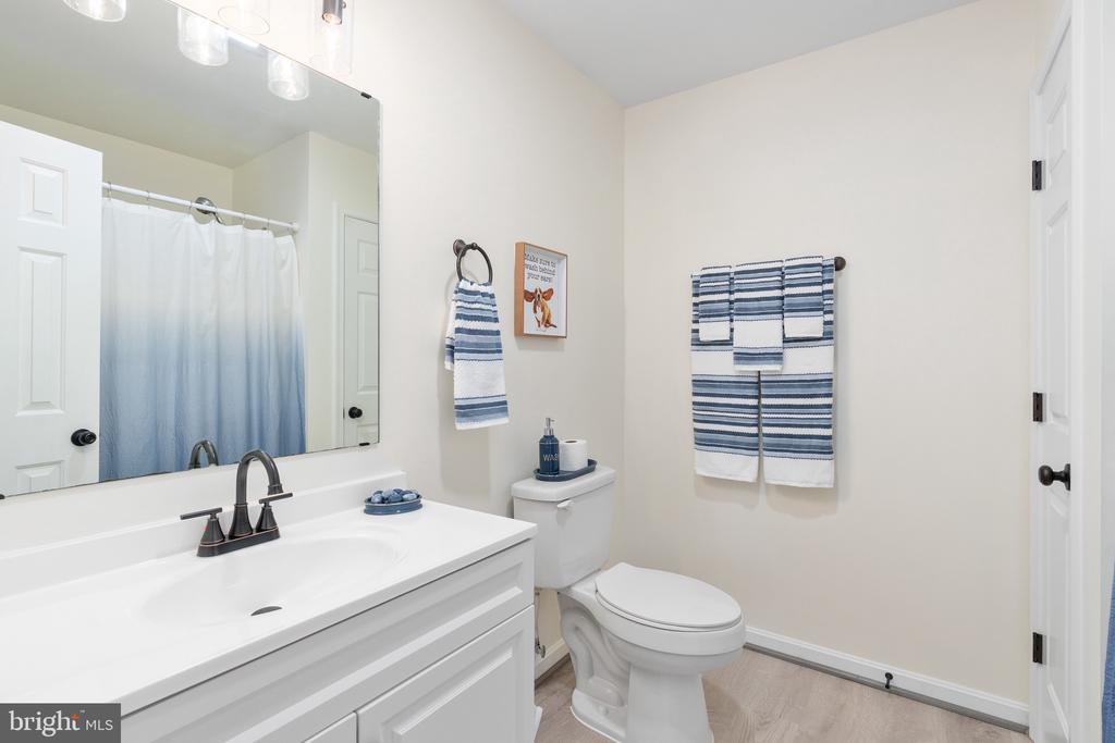 5527 SMITH STATION RD, FREDERICKSBURG, Virginia 22407, 2 Bedrooms Bedrooms, ,2 BathroomsBathrooms,Residential,5527 SMITH STATION RD,VASP2039944 MLS # VASP2039944