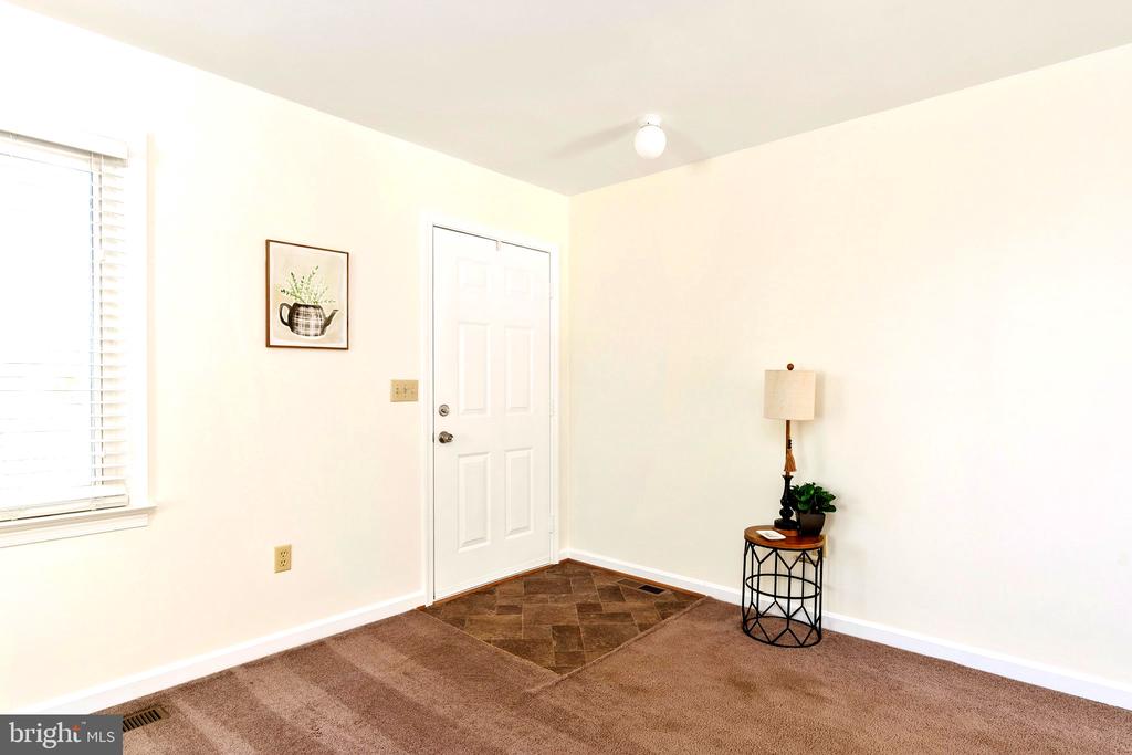 5527 SMITH STATION RD, FREDERICKSBURG, Virginia 22407, 2 Bedrooms Bedrooms, ,2 BathroomsBathrooms,Residential,5527 SMITH STATION RD,VASP2039944 MLS # VASP2039944
