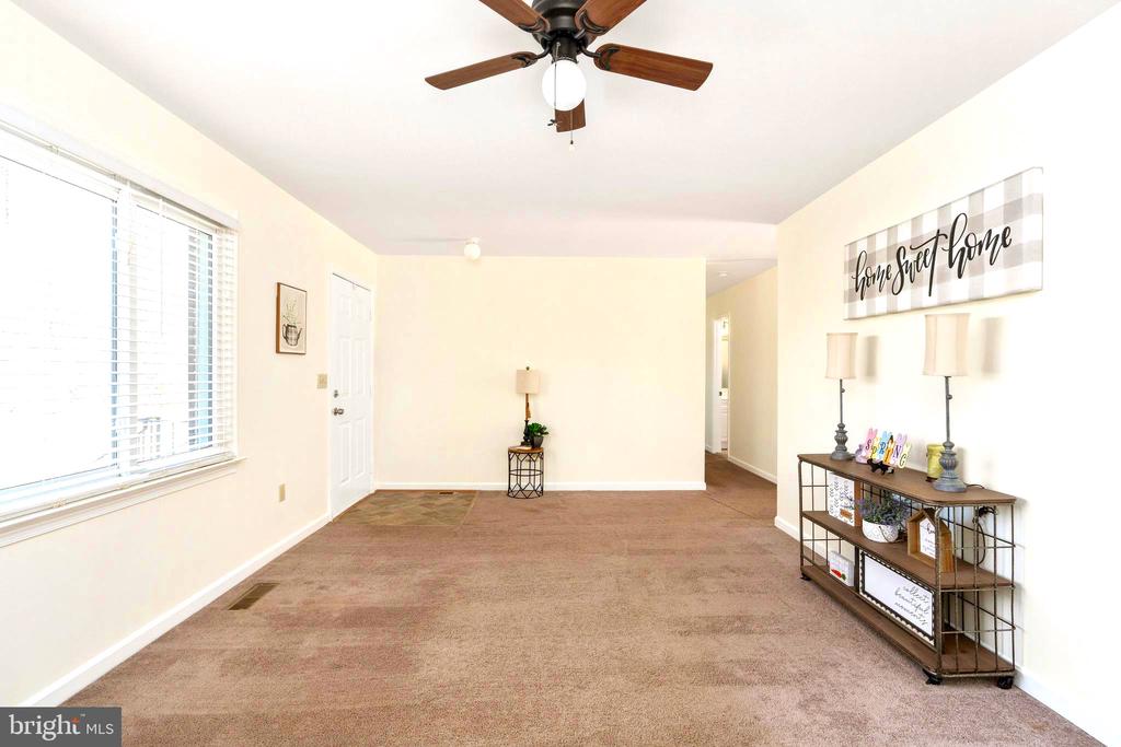 5527 SMITH STATION RD, FREDERICKSBURG, Virginia 22407, 2 Bedrooms Bedrooms, ,2 BathroomsBathrooms,Residential,5527 SMITH STATION RD,VASP2039944 MLS # VASP2039944
